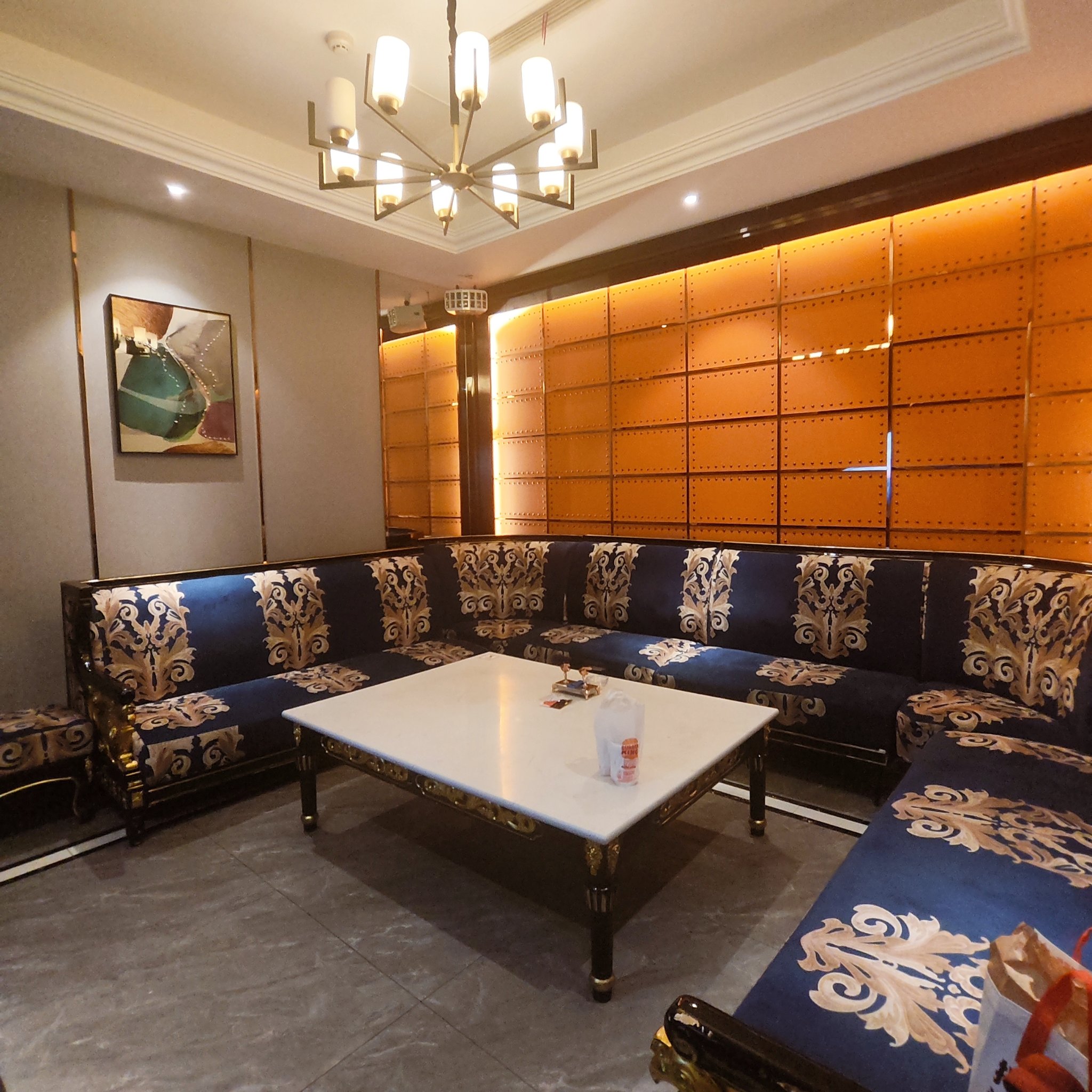 唐山商务ktv：中低端区别-玉田县ktv预定